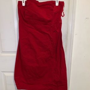 GAP Strapless red midi dress